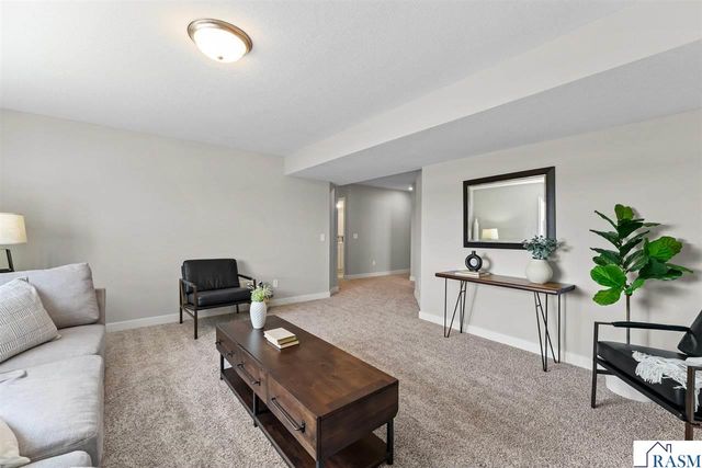3117 Bassett Drive, Mankato, MN 56001