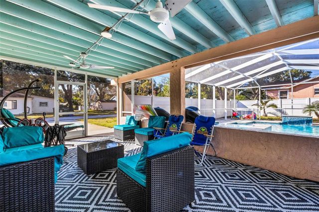 1600 LORETTA AVENUE NW, Largo, FL 33770