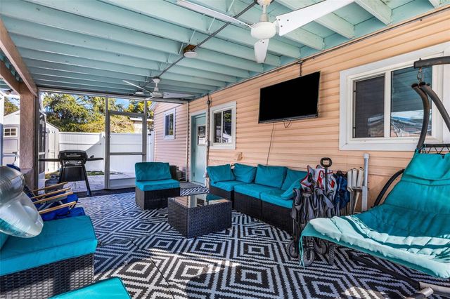 1600 LORETTA AVENUE NW, Largo, FL 33770