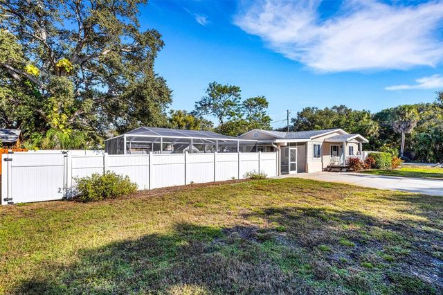 1600 LORETTA AVENUE NW, Largo, FL 33770