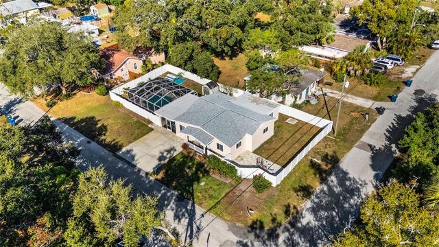 1600 LORETTA AVENUE NW, Largo, FL 33770