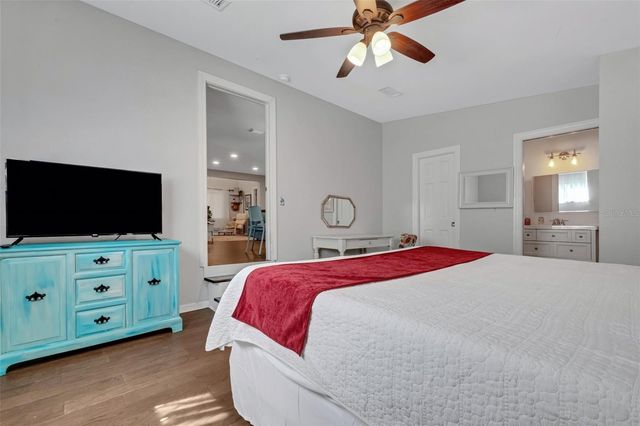 1600 LORETTA AVENUE NW, Largo, FL 33770