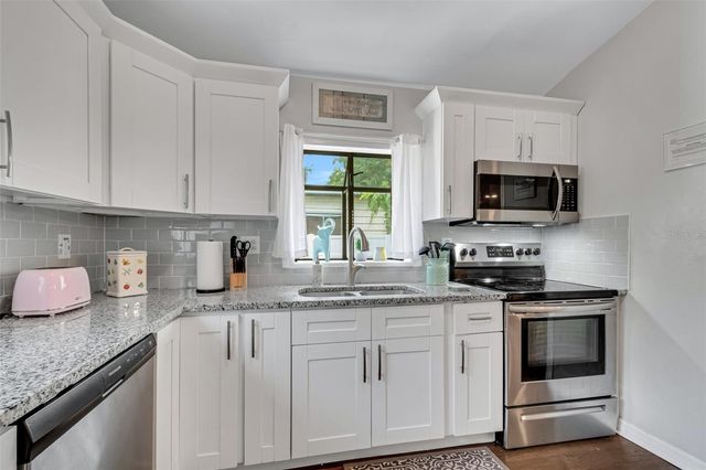 1600 LORETTA AVENUE NW, Largo, FL 33770