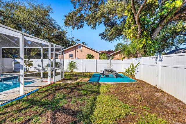 1600 LORETTA AVENUE NW, Largo, FL 33770