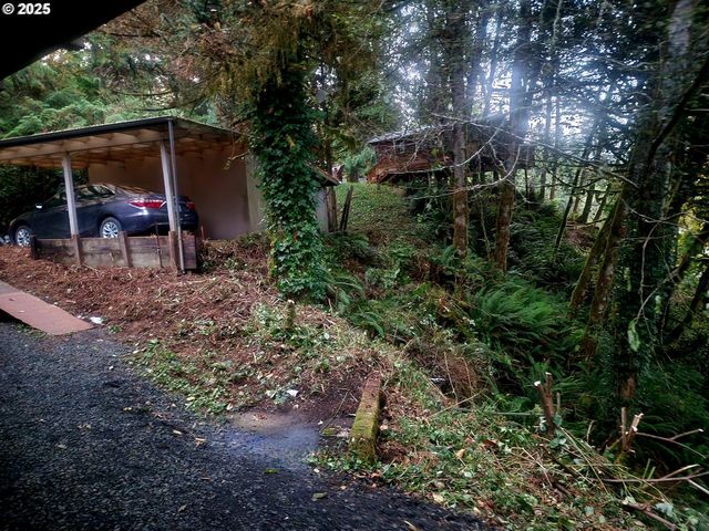 763 N Tenmile, Lakeside, OR 97449