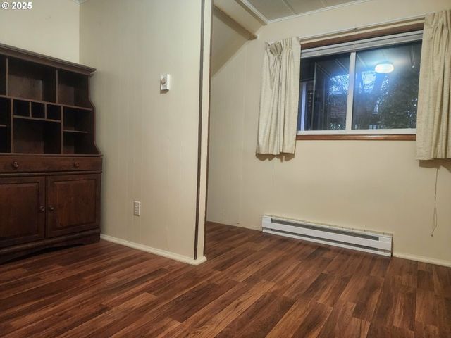 763 N Tenmile, Lakeside, OR 97449