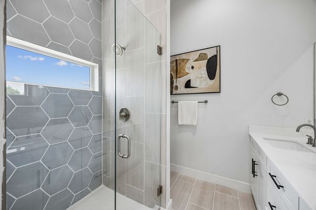 2611 Hondo Avenue 102, Dallas, TX 75219