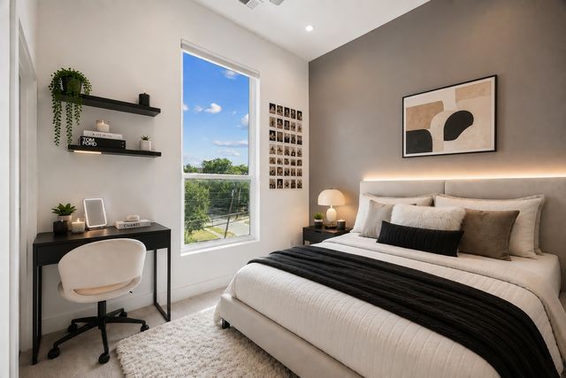 2611 Hondo Avenue 102, Dallas, TX 75219