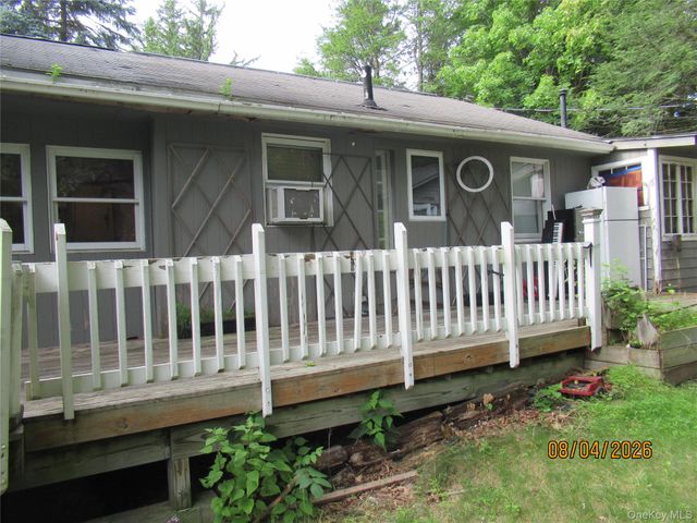 463 Mountain Road, Bloomingburg, NY 12721
