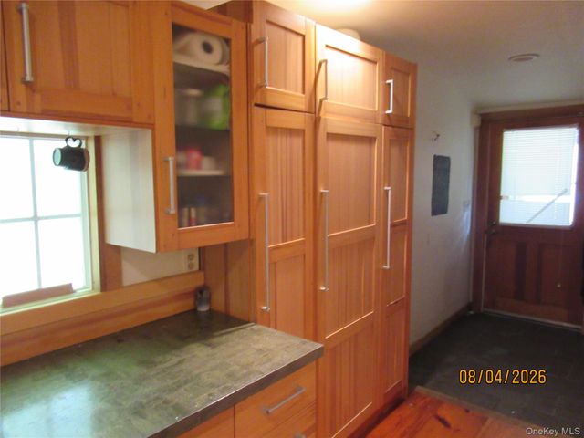 463 Mountain Road, Bloomingburg, NY 12721