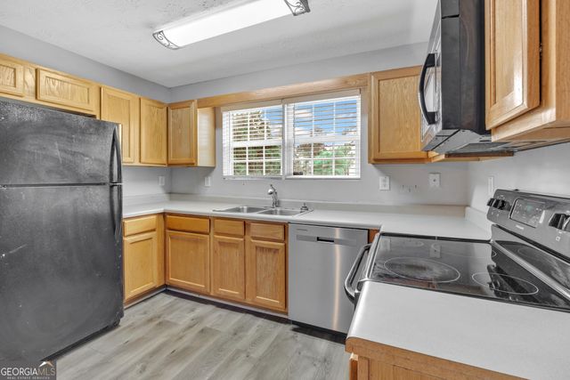 572 Clydes Way, Jackson, GA 30233