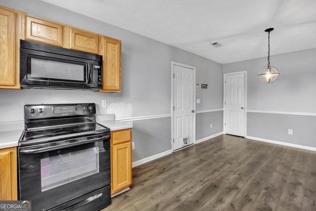 572 Clydes Way, Jackson, GA 30233