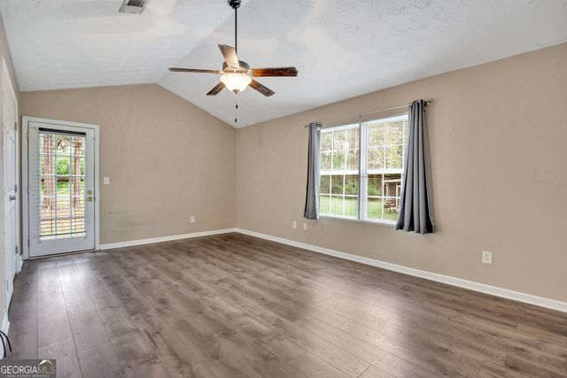 572 Clydes Way, Jackson, GA 30233