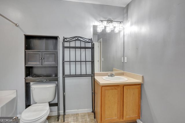 572 Clydes Way, Jackson, GA 30233