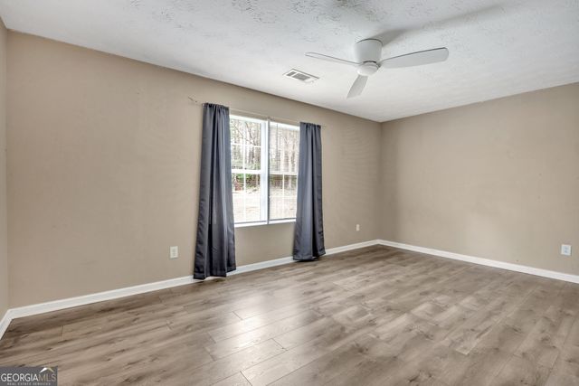 572 Clydes Way, Jackson, GA 30233