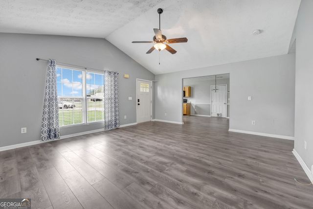 572 Clydes Way, Jackson, GA 30233