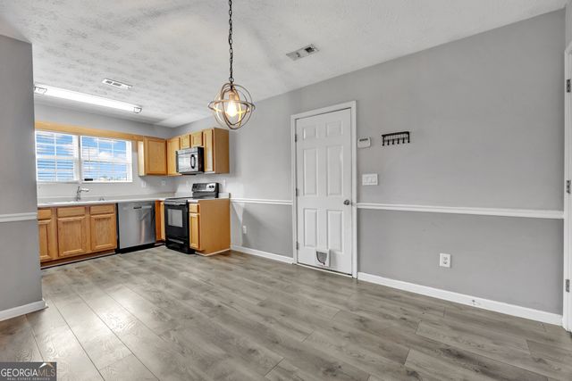 572 Clydes Way, Jackson, GA 30233