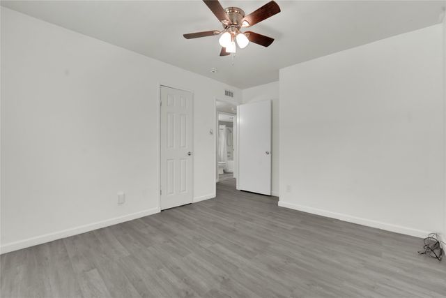 225 Rockcrest Drive, Mesquite, TX 75150