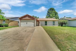225 Rockcrest Drive, Mesquite, TX 75150