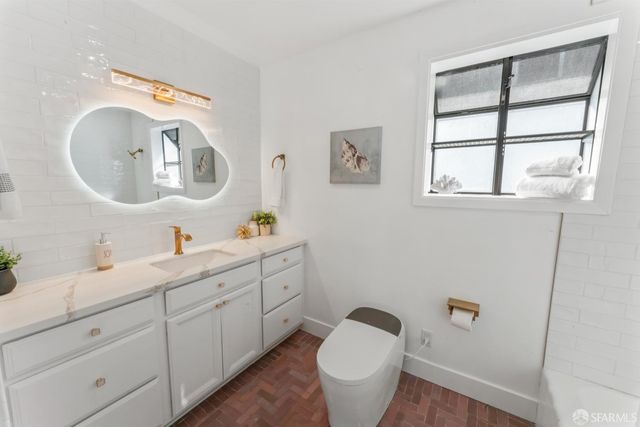 300 Klamath Street, Brisbane, CA 94005