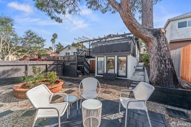 300 Klamath Street, Brisbane, CA 94005