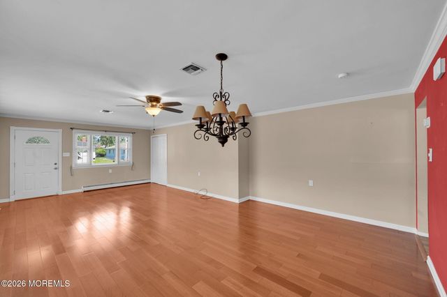 16 Goyave Street, Toms River, NJ 08757