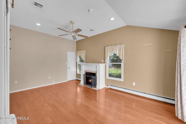 16 Goyave Street, Toms River, NJ 08757