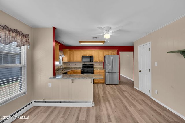 16 Goyave Street, Toms River, NJ 08757