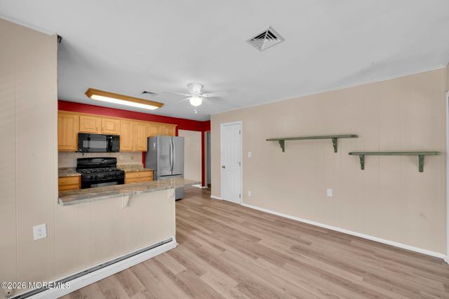 16 Goyave Street, Toms River, NJ 08757