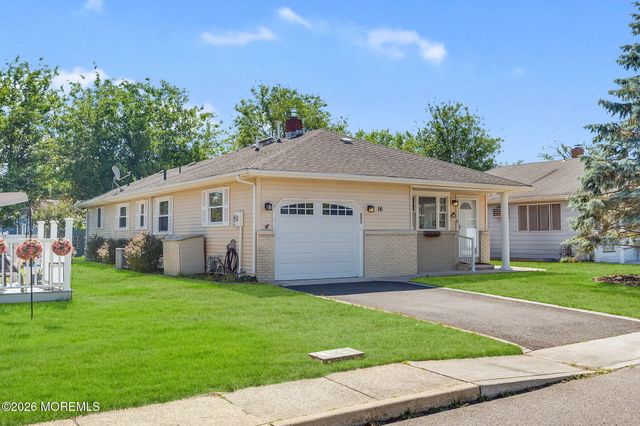 16 Goyave Street, Toms River, NJ 08757
