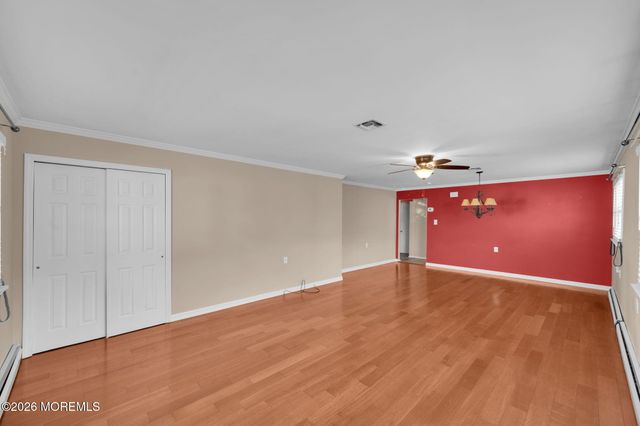 16 Goyave Street, Toms River, NJ 08757