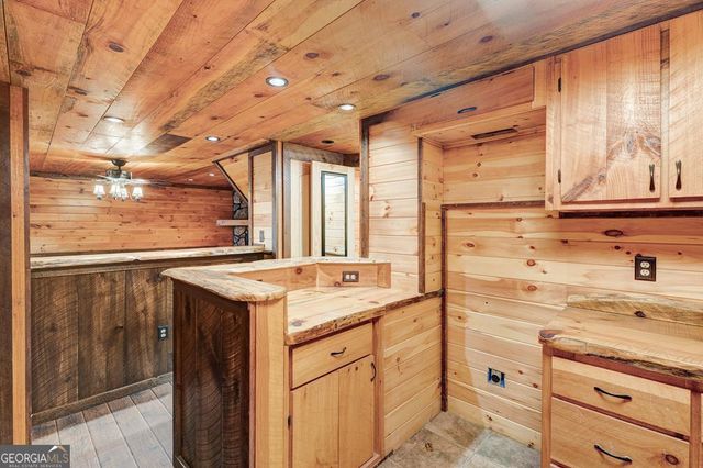 716 Lakeview Circle, Morganton, GA 30560