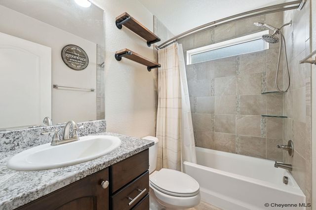 3718 EDISON AVE, Cheyenne, WY 82009
