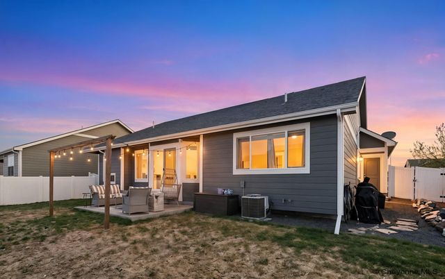 3718 EDISON AVE, Cheyenne, WY 82009