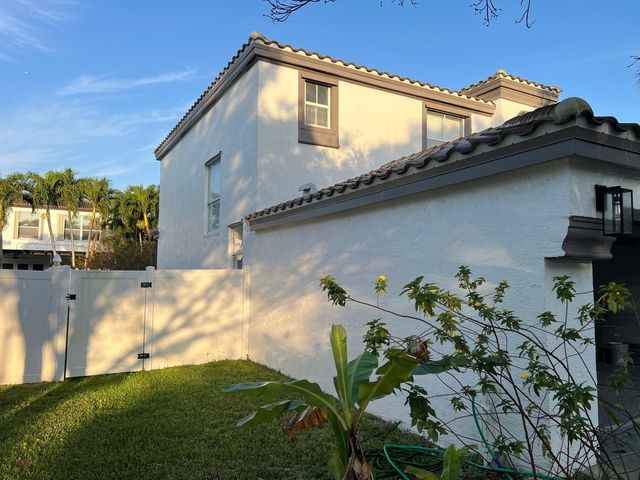 4926 SW 163 Ave, Miramar, FL 33027