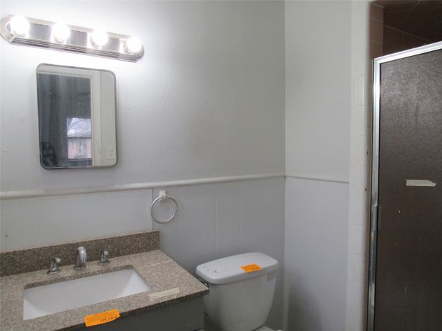 218 Virginia Drive, Lacy Lakeview, TX 76705