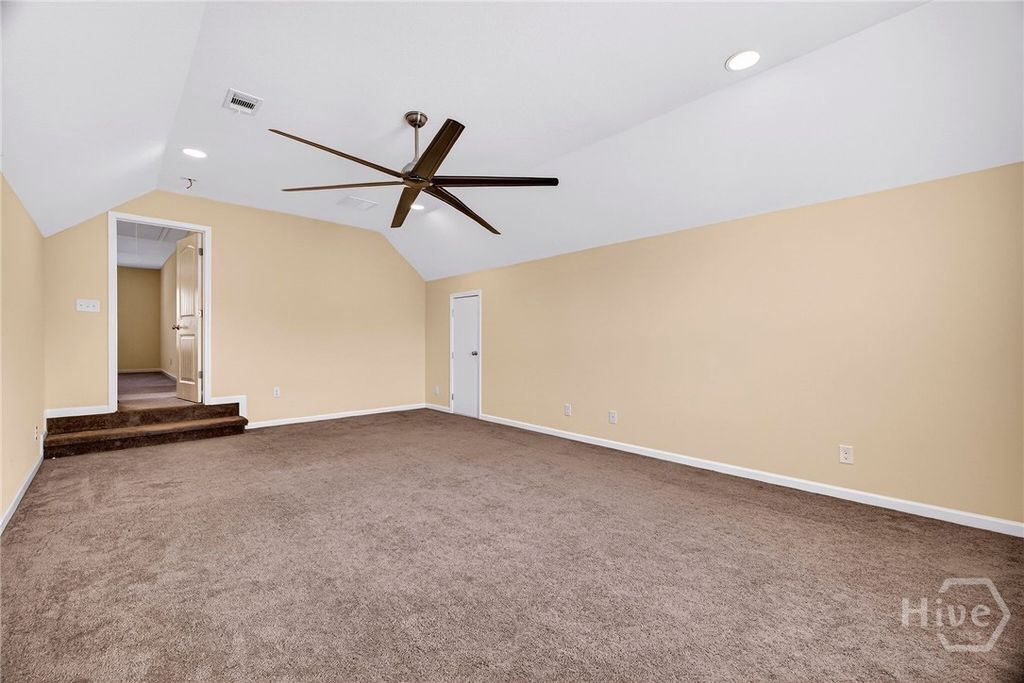 Image 27 of property listing at 16 Litchfield Drive, Savannah, GA 31419