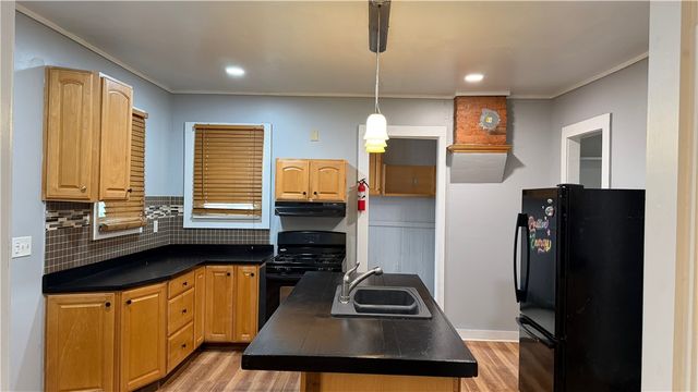 140 Pennsylvania Avenue, Rochester, NY 14609