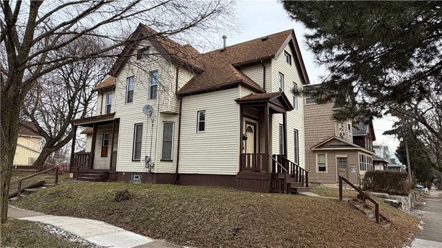 140 Pennsylvania Avenue, Rochester, NY 14609