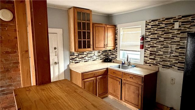 140 Pennsylvania Avenue, Rochester, NY 14609