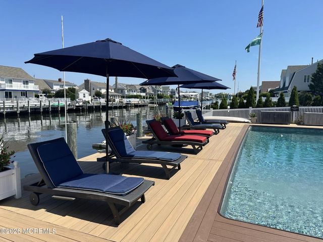 149 Squan Beach Drive, Mantoloking, NJ 08738
