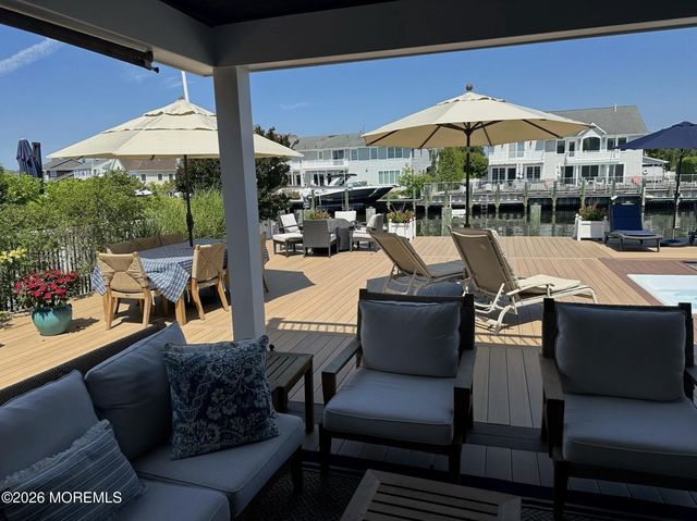 149 Squan Beach Drive, Mantoloking, NJ 08738