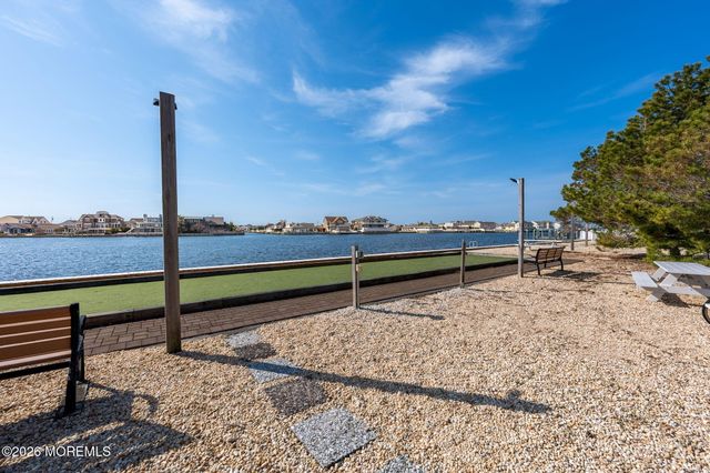 149 Squan Beach Drive, Mantoloking, NJ 08738