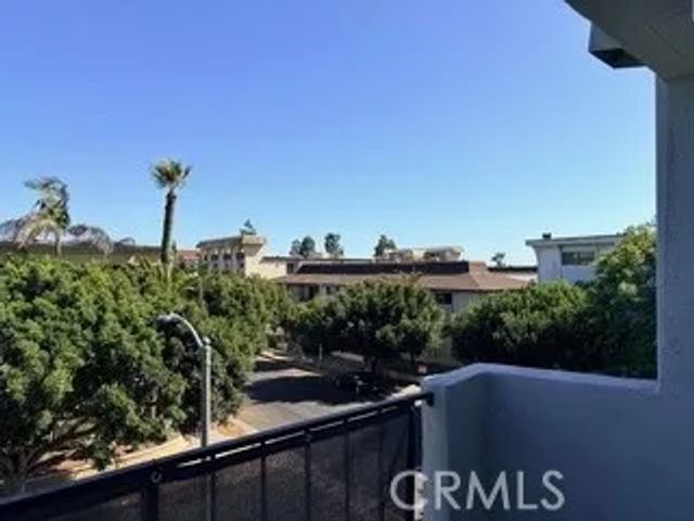 8163 Redlands, Playa Del Rey, CA 90293