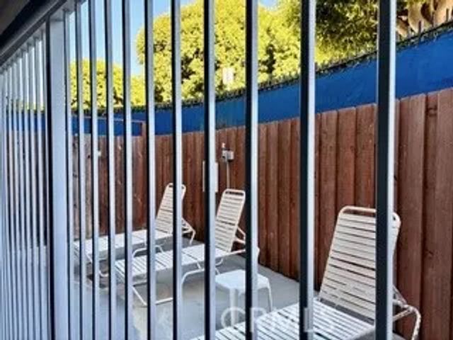 8163 Redlands, Playa Del Rey, CA 90293