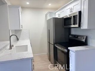 8163 Redlands, Playa Del Rey, CA 90293