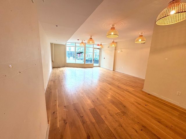 362-364 W Broadway C, Boston, MA 02127