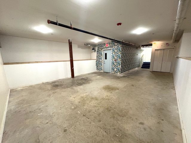 362-364 W Broadway C, Boston, MA 02127