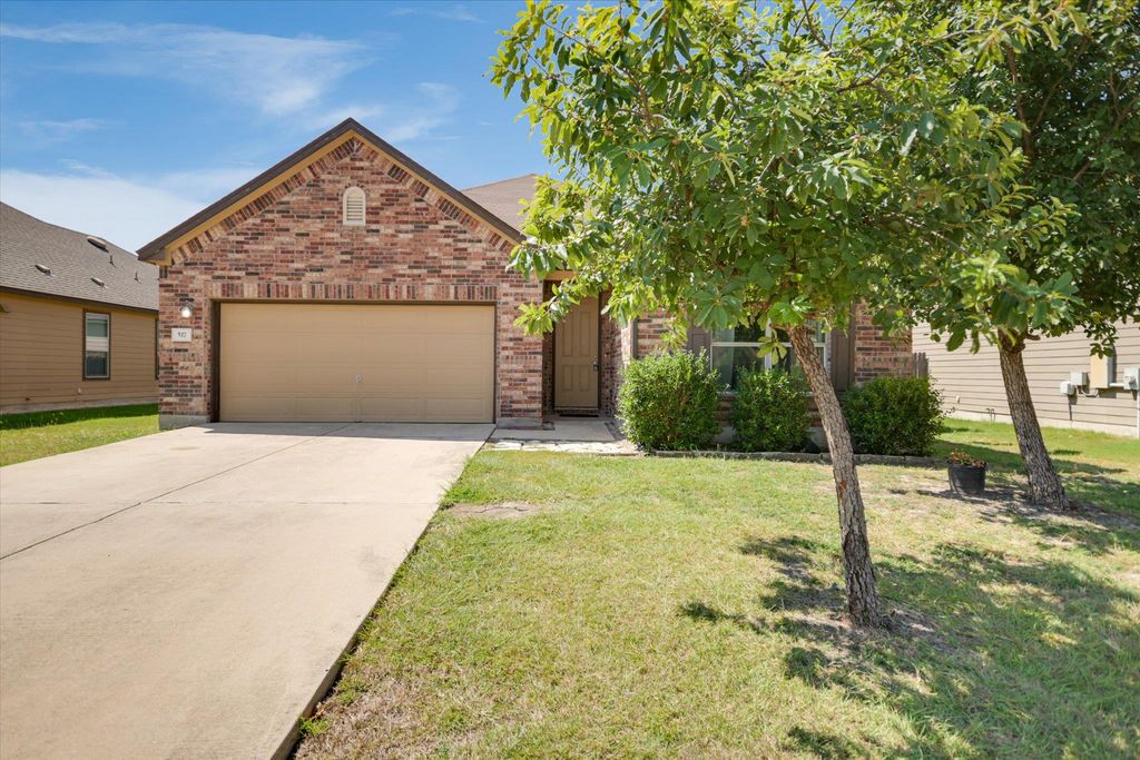 517 Carrington ST, Hutto, TX 78634