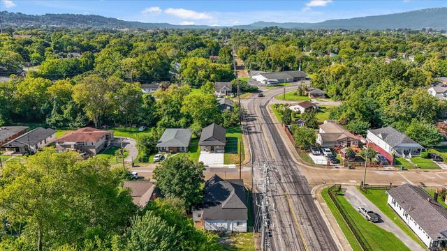 2001 Cooley Street, Chattanooga, TN 37406